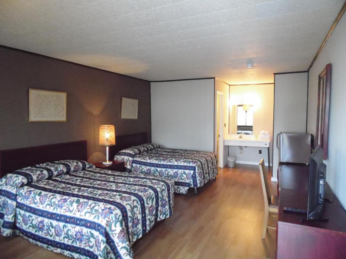 Glenwood & Conference Center Hotel 2*